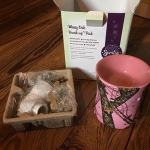 Mossy Oak Break Up Pink Scentsy Plug In